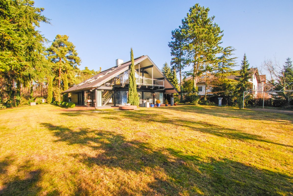Bickenbach, Huf-Villa in Bestlage am Waldrand (Exposé 1103) - Oliver Reifferscheid - Immobilienmakler Darmstadt