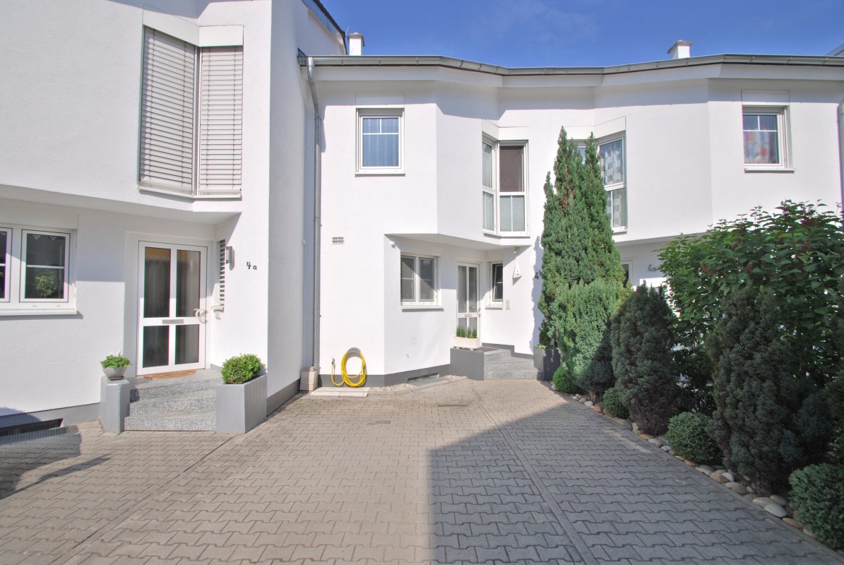 Seeheim, Reihenmittelhaus in guter Lage (Exposé 1115) - Oliver Reifferscheid - Immobilienmakler Darmstadt