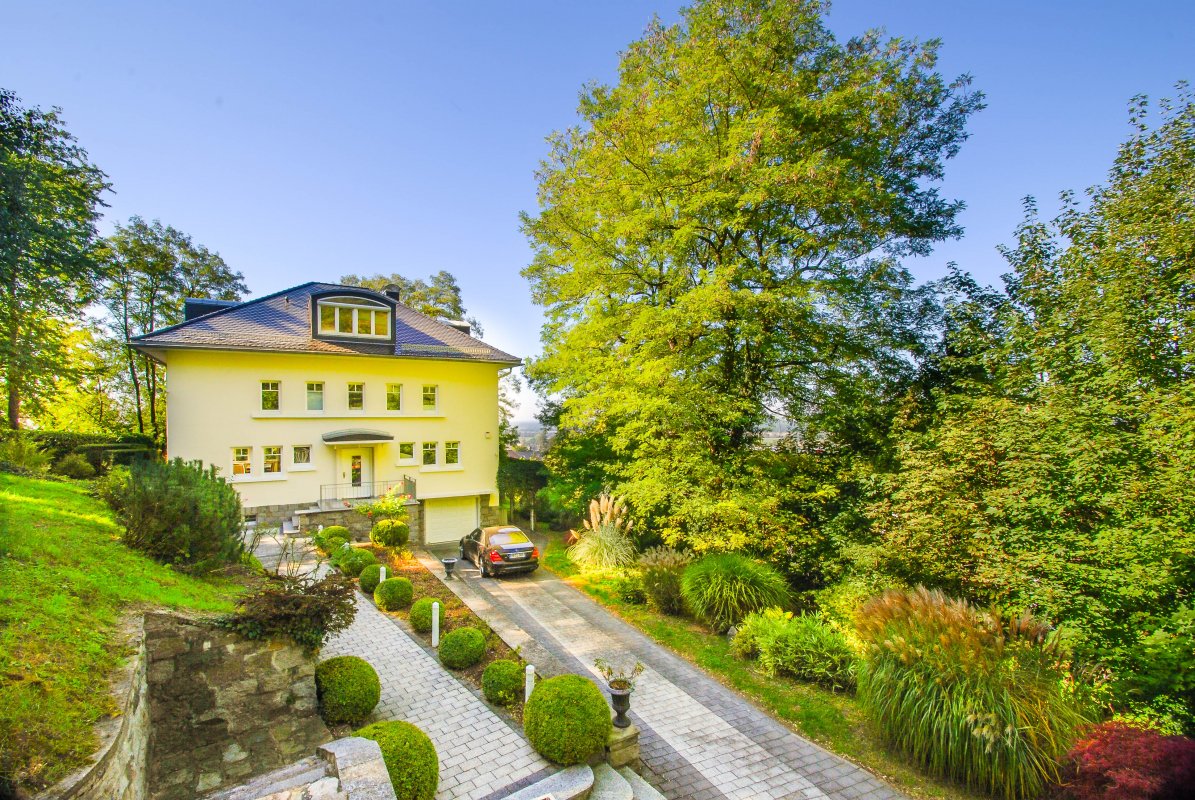 Auerbach, Villa, beste, oberste Hanglage - Exposé 1528 - Oliver Reifferscheid - Immobilienmakler Darmstadt