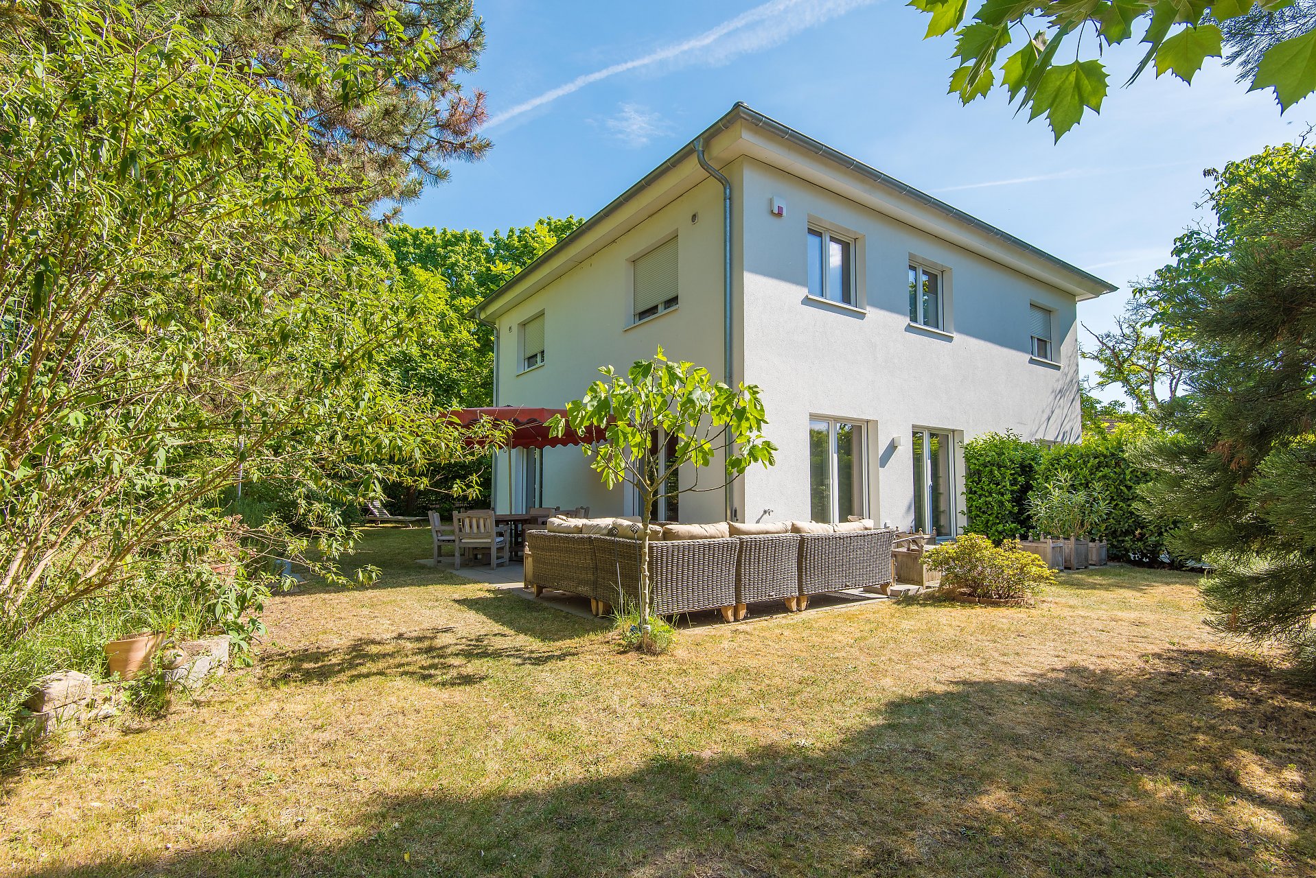 Seeheim-Jugenheim Moderne, hochwertig ausgestattete Stadtvilla auf historischem Premiumgrundstück - Oliver Reifferscheid - Immobilienmakler Darmstadt
