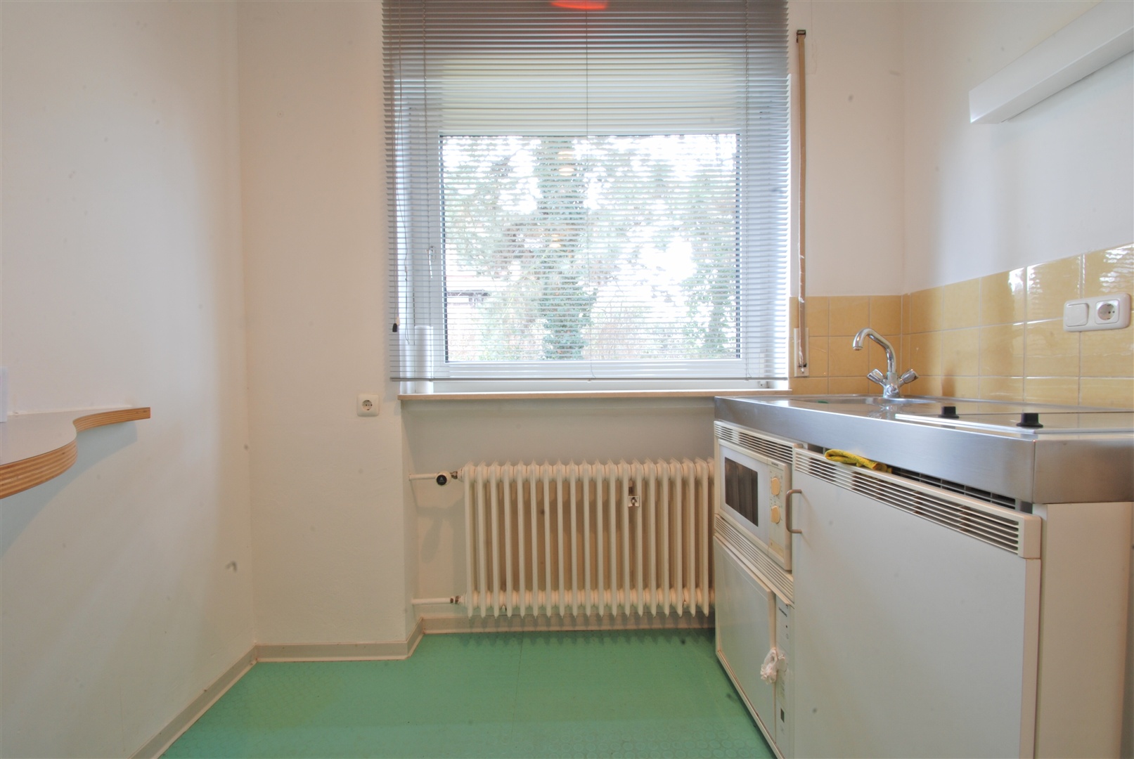 kleine, separate küche - Oliver Reifferscheid - Immobilienmakler Darmstadt